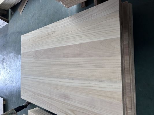 Natürliche Feststoffe Paulownia-Platte Möbel-Blöcke Platten Natürliche Farbe Moderne Gestaltung