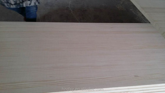Werkstatt Pinienholzplatte Anpassungsfähige feste Pinienplatte mit einer Dichte von 480-550 kg/m3