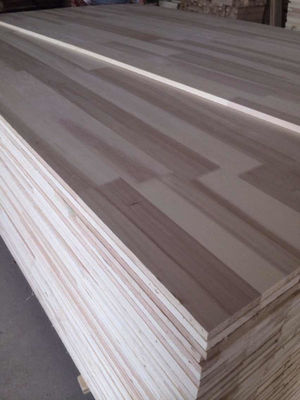 Holzplatten aus massivem Holz der Grade BB, mit glattem Oberfläche