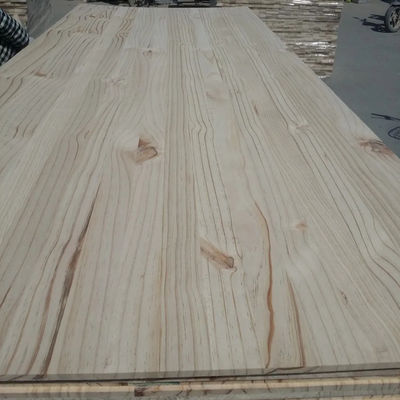 Anpassbares Massivholz aus Kiefernholz mit natürlicher Textur und E0/E1 Umweltklebstoff