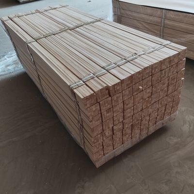 11 mm x 11 mm Holzschamfer Paulownia Dreieck Holzstreifen mit einem Feuchtigkeitsgehalt von 8% bis 12%