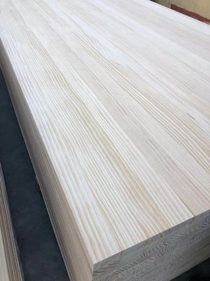 Massivholzmöbelplatten für Wohnungen mit Dichte von 280-300 kg/cbm und maßgeschneiderter Größe