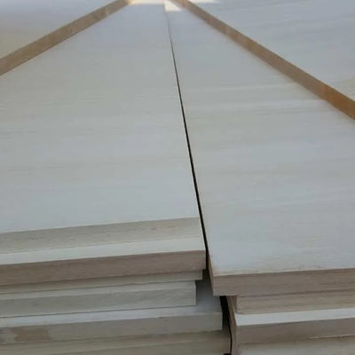 Maßgeschneiderte Größe Paulownia Holz Finger Joint Board mit Massivholz in natürlicher Farbe