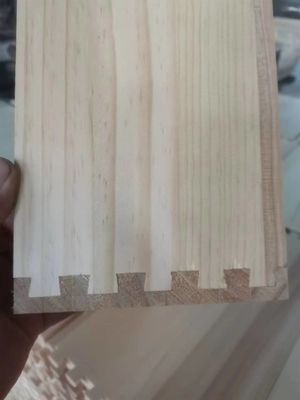 Individuelle Größe Natürliche/Bleichte Honigkraut-Box Kieferbrett Bienenstock-Box mit vier Rahmen