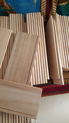 Sonstige Dienstleistungen nach dem Verkauf Anpassungsfähiges Festholz aus Paulownia Holz Schubladenbrett AA AB BB BC