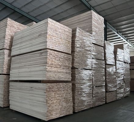 Erhalten Sie den besten Preis mit dem Verkauf von Paulownia-Holz der AA-Klasse und dem Kundendienst