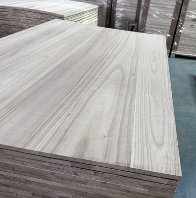 Erhalten Sie den besten Preis mit dem Verkauf von Paulownia-Holz der AA-Klasse und dem Kundendienst