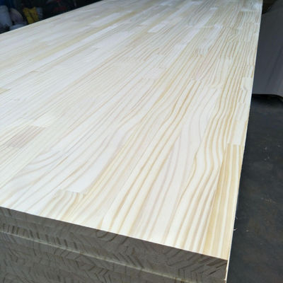 2440*1220mm Feuchtigkeitsgehalt 8%-12% Massivholz Dekorationsmaterial