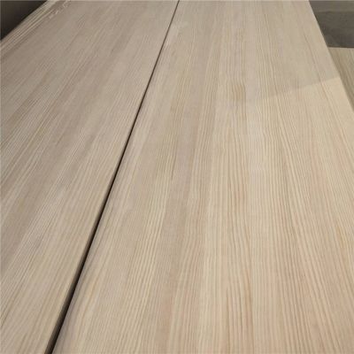 2440*1220mm Feuchtigkeitsgehalt 8%-12% Massivholz Dekorationsmaterial