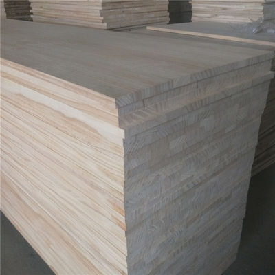 Projektlösungsfähigkeiten Pinienholz-Klebplatten mit Umweltklebstoff E0/E1
