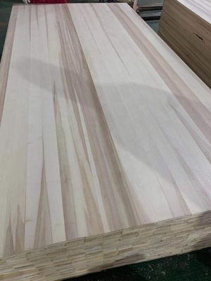 18 mm Pappelmassivholzplatte für individuell gestaltete Platten 100-1220 mm Breite Populus spp