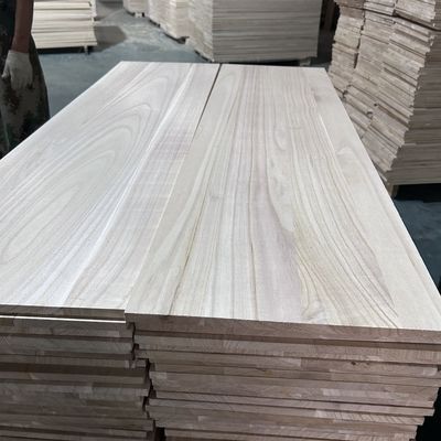 Holzplatten aus Paulownia-Platten