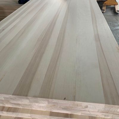 100 mm bis 2440 mm Natürliche Textur Massivholzmöbel Pappelplattenplattenplattenrand Klebeplatten