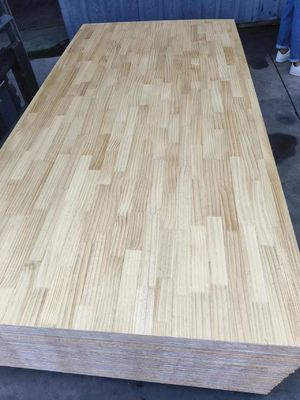 480-510 kg/m3 Kiefernholz 18 mm Finger Jointed Radiata Kiefermasse für Möbel