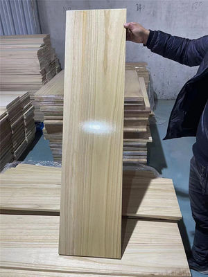 Online-technische Unterstützung für maßgeschneiderte Paulownia-Log-Kanten-Kleber aus Massivholzplatten UV