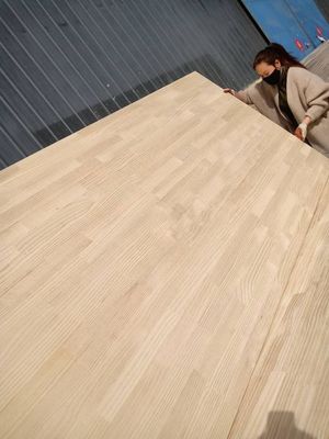 Radiata Kieferholz Finger Joint Holzplatten für Innenprojektlösung Fähigkeit