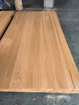 Zeitgenössischer Design-Stil Massivholz-Möbelplatte Verkohlungsgehalt Gelbpoppelholzplatte
