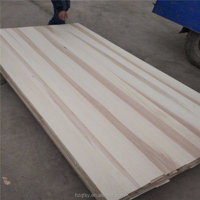 100 mm bis 2440 mm Länge Weißholzplatte für Wohnzimmer Qingfa Naturholz