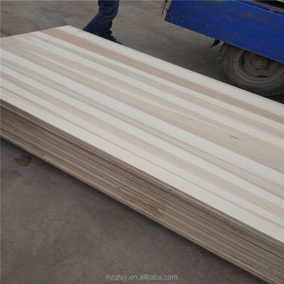 Holzplatten aus Pappelmassivholz mit Feuchtigkeitsgehalt von 8% bis 12% mit einer Länge von 100 mm bis 2440 mm