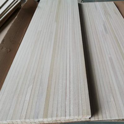 Maßgeschneiderte Dicke Massivholzkern Paulownia Holz Snowboard 1500x460x12mm für Standard