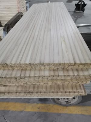 Maßgeschneiderte Dicke Massivholzkern Paulownia Holz Snowboard 1500x460x12mm für Standard