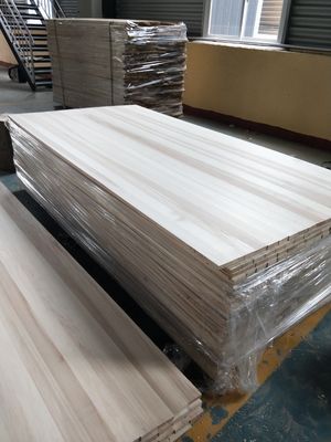 280-300 kg/Cbm Dichte Pappelholz Holz für Holzbearbeitungsprojekte