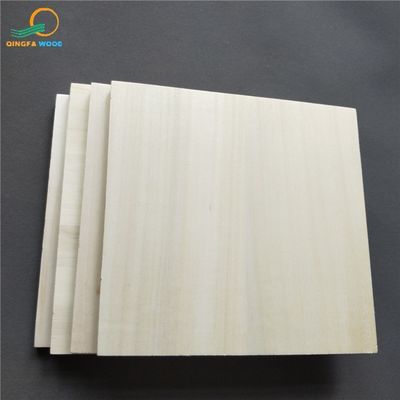 280-300 kg/Cbm Dichte Pappelholz Holz für Holzbearbeitungsprojekte