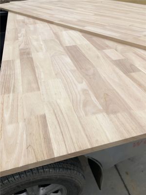 Fingergelenkte Massivholzplatten aus Gummiholz Breite 100-1220 mm für Innenmöbel