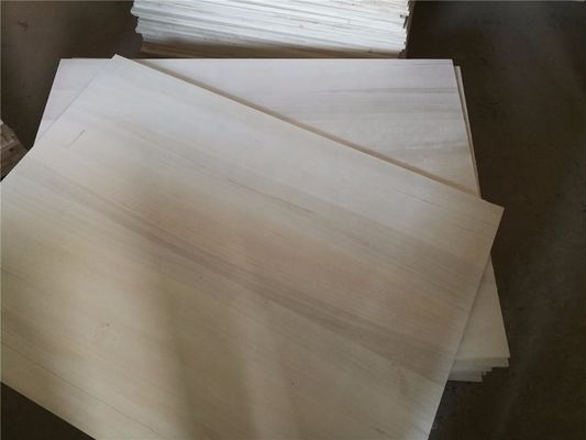 Modernes Design 2440X1220 Paulownia Massivholzholzplatte mit 280-310 kg/m3