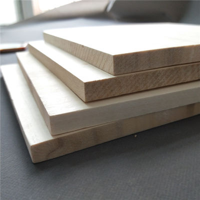 Werkstatt Pappelholzplatten mit einer Dicke von 3 mm bis 50 mm