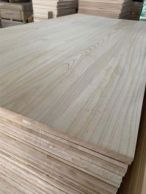Modernes Design Paulownia Massivplatte Breite 100-1220 mm für dekorative Anwendungen