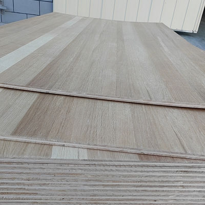 Oberfläche: weiße Eichenfolienplatten aus massivem Holz Paulownia-Kernplatte für die Möbelproduktion