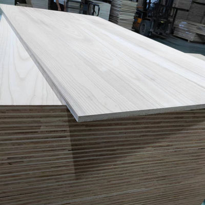 Modernes Design Massivholz 3 Schichten Holzplatte für Möbel Projektlösung Fähigkeit