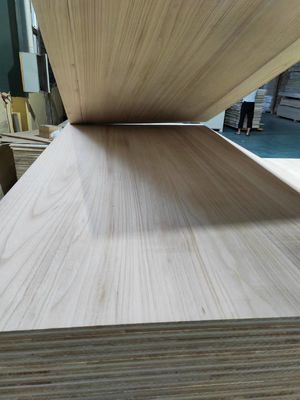 Modernes Design Massivholz 3 Schichten Holzplatte für Möbel Projektlösung Fähigkeit