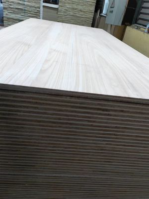 Modernes Design Massivholz 3 Schichten Holzplatte für Möbel Projektlösung Fähigkeit