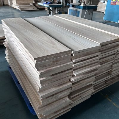Maßgeschneiderte 2440x1220 oder 1200x600 Massivholzplatten mit einem Feuchtigkeitsgehalt von 8%-12%