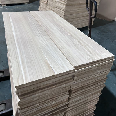 Kostenlose Ersatzteile Paulownia Holzplatte Paulownia Holzkern Feuchtigkeitsgehalt 8%-12%