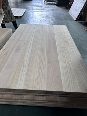 Natürliche Paulownia Massivholzplatten der Klasse AB oder ABC mit natürlicher Holzveredelung