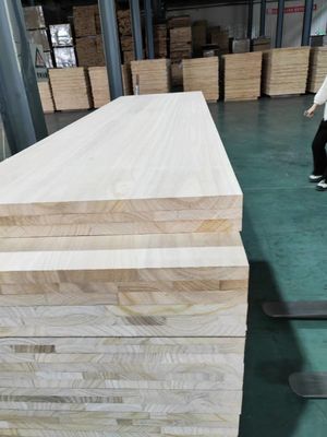 Mehrschicht-Paulownia aus massivem Holz mit individueller Größe und einer Dicke von 3 mm bis 50 mm