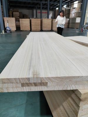 Mehrschicht-Paulownia aus massivem Holz mit individueller Größe und einer Dicke von 3 mm bis 50 mm