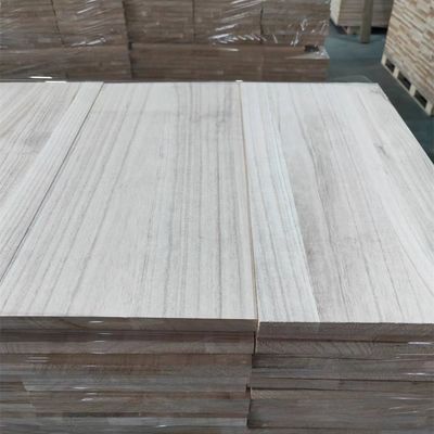 8% bis 12% Feuchtigkeitsgehalt Paulownia-Holzplatten für die Herstellung von Holzschatzplatten