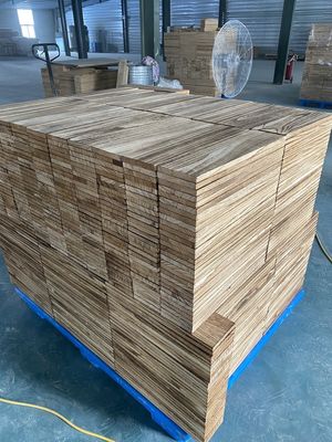 Verwandeln Sie Ihre Regale mit FSC-zertifizierten Holzplatten 5-15 Tage Produktionszeit