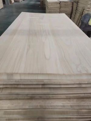 Massivholzstreifen 2 mm Paulowniaholzplatten mit Feuchtigkeitsgehalt 8%-12% und Zahlung T/T