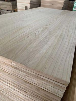 FSC-zertifizierte 3mm-50mm Paulownia-Holzplatte für die Möbelherstellung