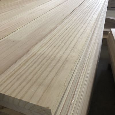 280-320KGS/CBM Dichte Paulownia Holz für Bienenstock Andere Projektlösungskapazität