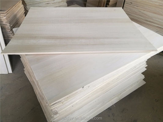 Massivholzplatten Paulownia Holz m3 bei Qingfa Nachverkaufsdienst Inspektion vor Ort