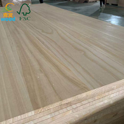 Paulownia-Holz für Möbelplatten Zeitgenössisches Design und Werkstatthandwerk