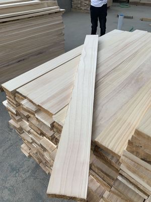 Unfertige Paulownia-Holzstreifen für traditionelle Möbel und Holzhandwerk