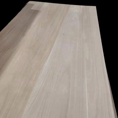 Moderne Massivholzplatten Paulownia-Holzplatten mit einem Feuchtigkeitsgehalt von 8% bis 12%