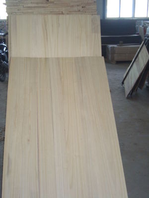 Bauplatten aus massivem Holz aus Paulownia der Klasse BC für natürliche oder gebleichte Paulownia-Blätter